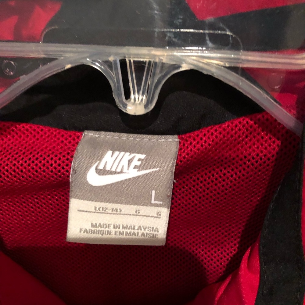 Nike Red/Black Lightweight Jacket Euc - image 6